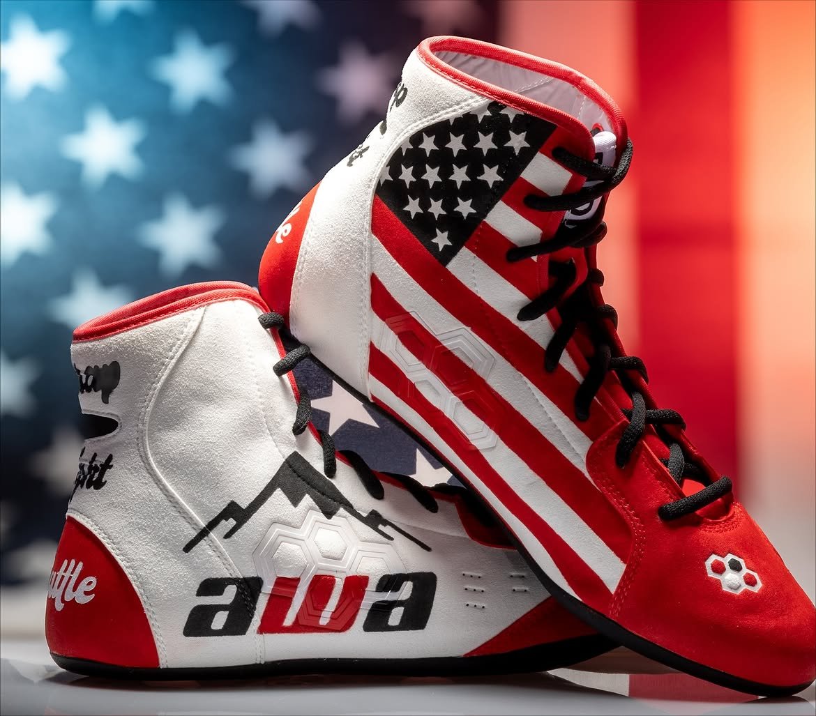 Team Colors custom wrestling shoe